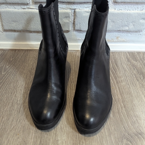 Geox Other - Black Leather Chelsea Boots - Men's Sleek Slip-On